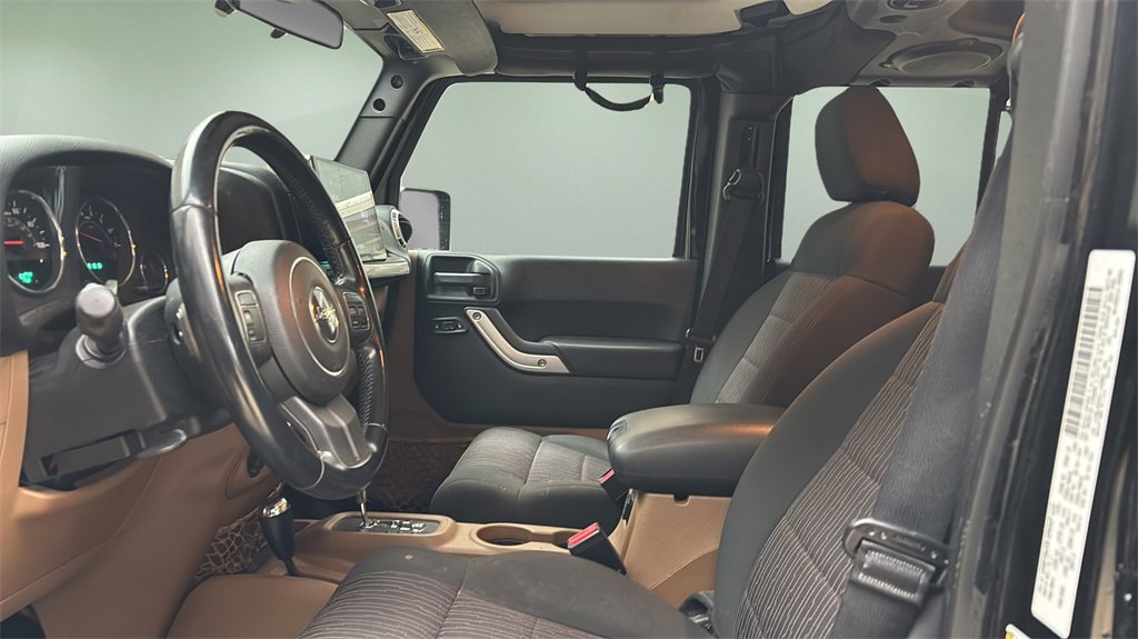 Used 2012 Jeep Wrangler Unlimited Sahara w/ Dual Top Group image 13