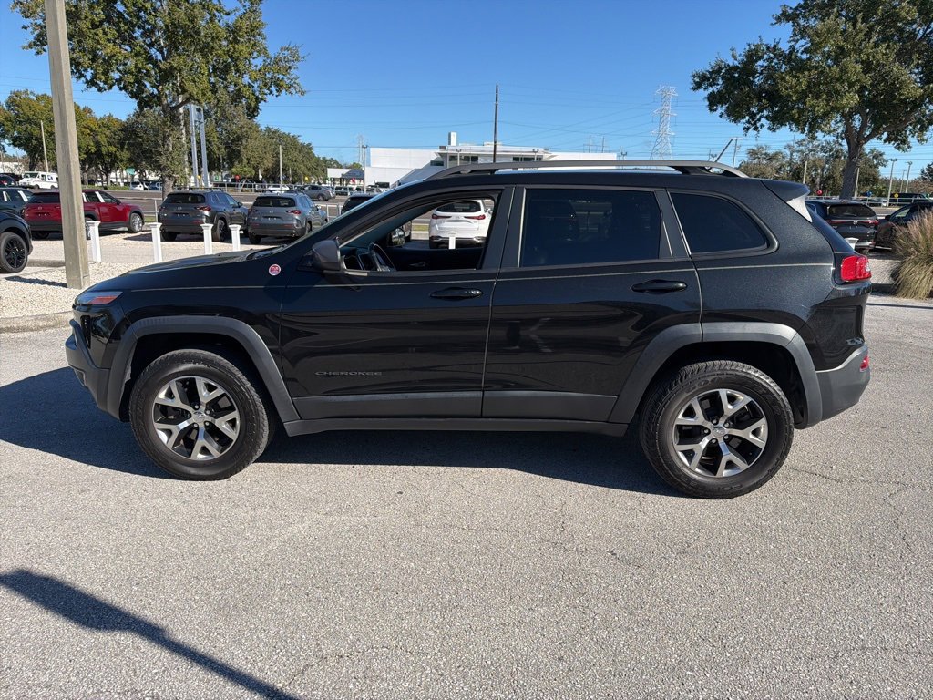 Used 2015 Jeep Cherokee Trailhawk w/ Comfort/Convenience Group image 11