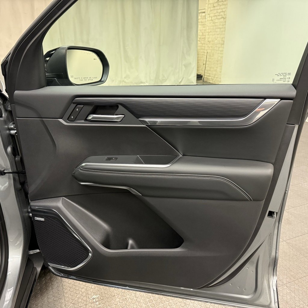 New 2026 GMC Acadia Elevation w/ LPO, Floor Liner Package image 17