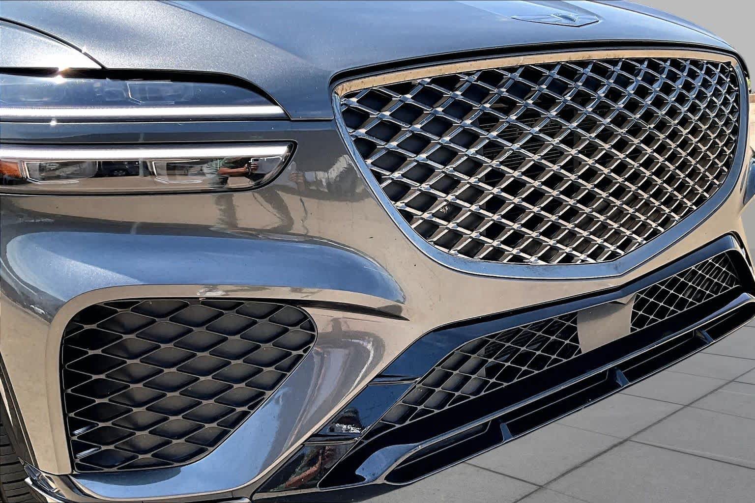 Used 2024 Genesis GV70 3.5T Sport AWD/4WD image 29