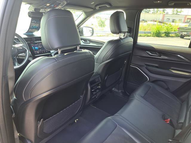 Used 2022 Jeep Grand Cherokee Altitude image 20