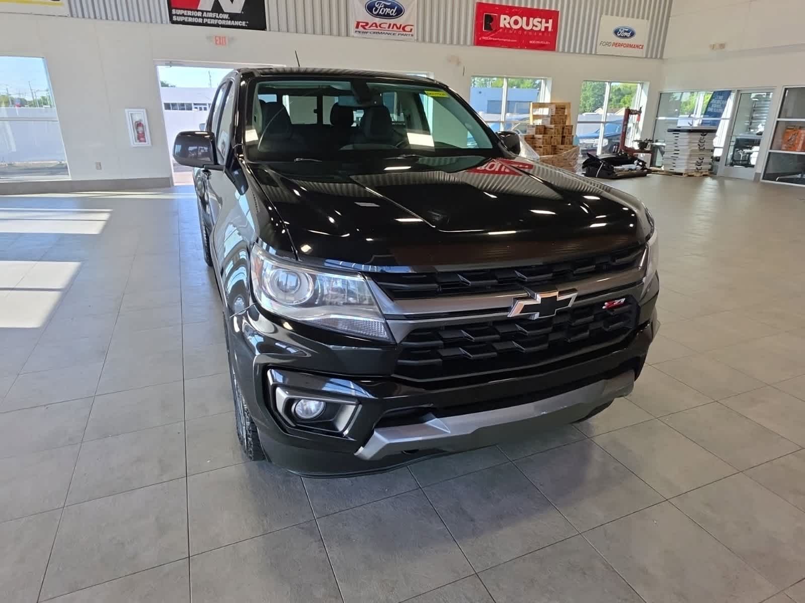 Used 2022 Chevrolet Colorado Z71 AWD/4WD image 4