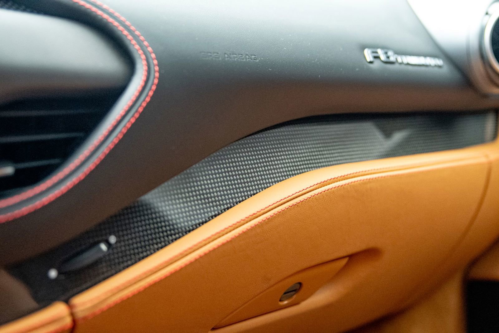 Used 2022 Ferrari F8 Tributo image 24