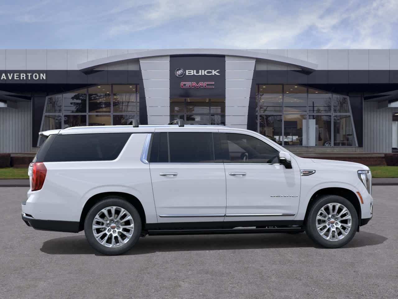New 2026 GMC Yukon XL Denali w/ Denali Reserve Package AWD/4WD image 5