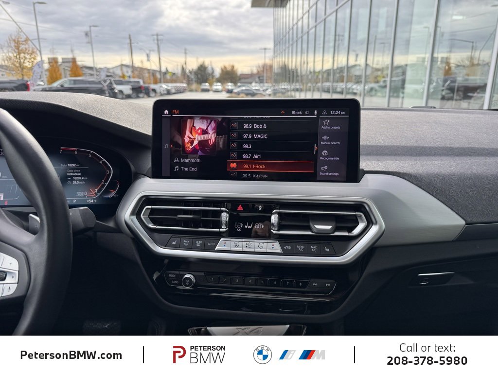 Used 2023 BMW X4 xDrive30i w/ Premium Package image 11