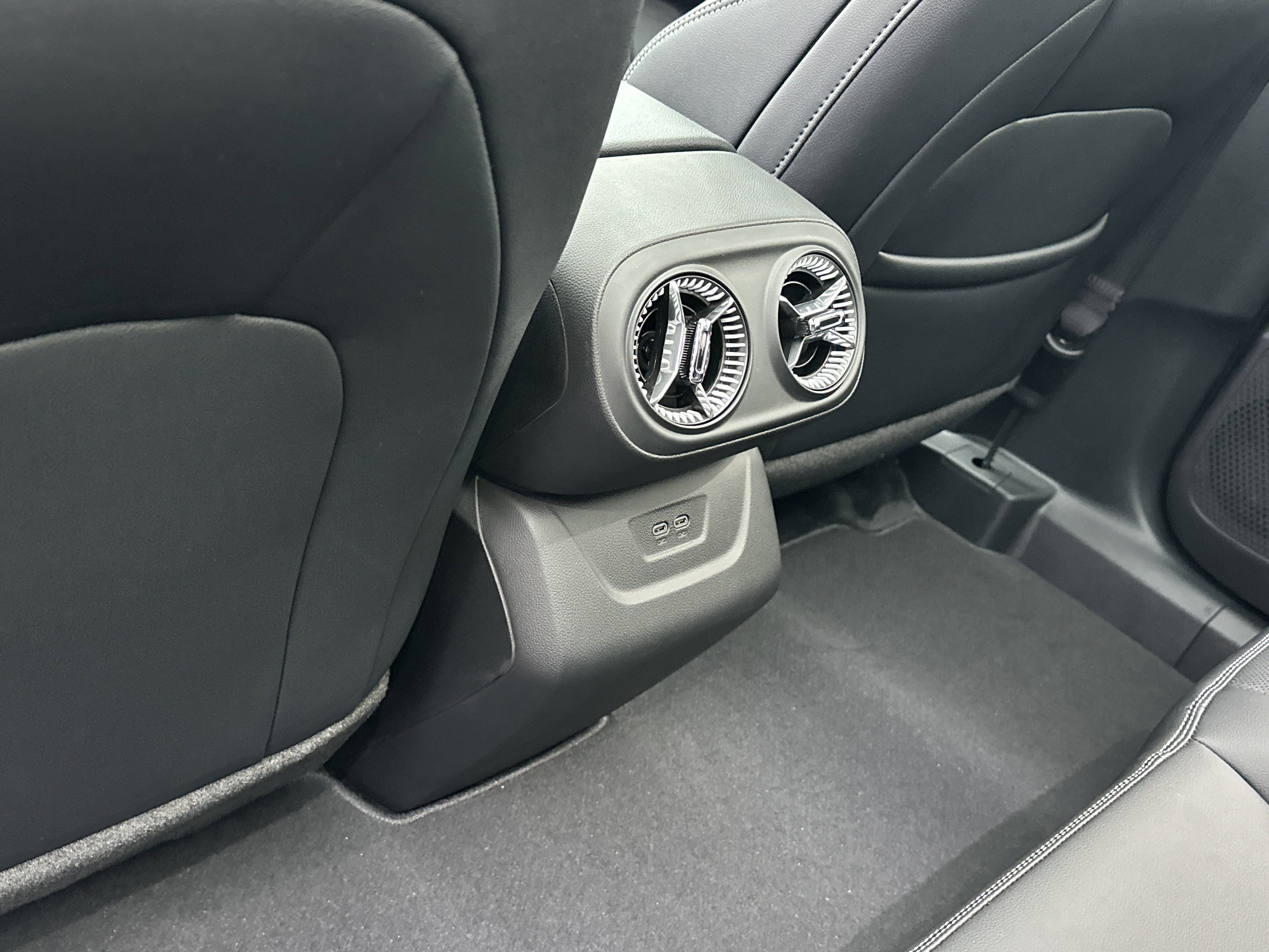 New 2026 Chevrolet Blazer EV LT image 13