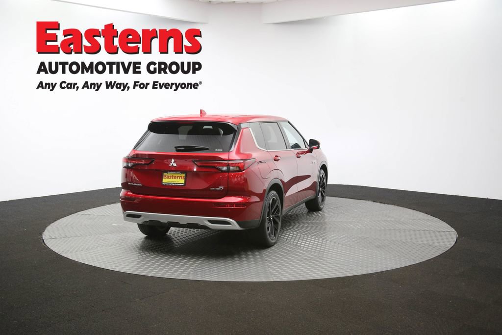 Used 2023 Mitsubishi Outlander SE image 38