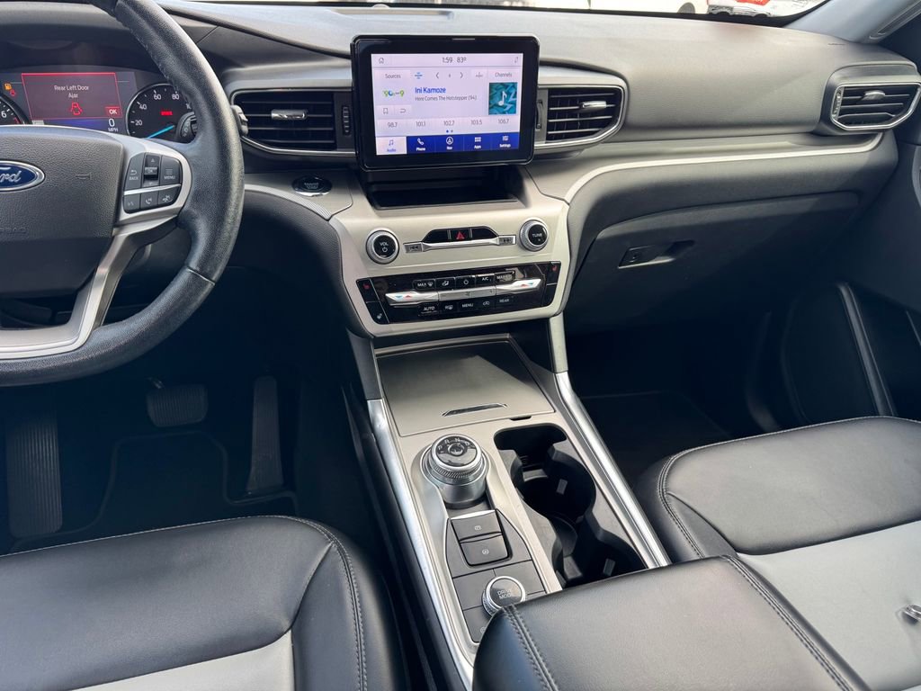 Used 2022 Ford Explorer XLT w/ Equipment Group 202A image 15