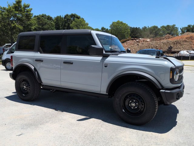 New 2026 Ford Bronco Big Bend w/ Black Diamond Package AWD/4WD image 2