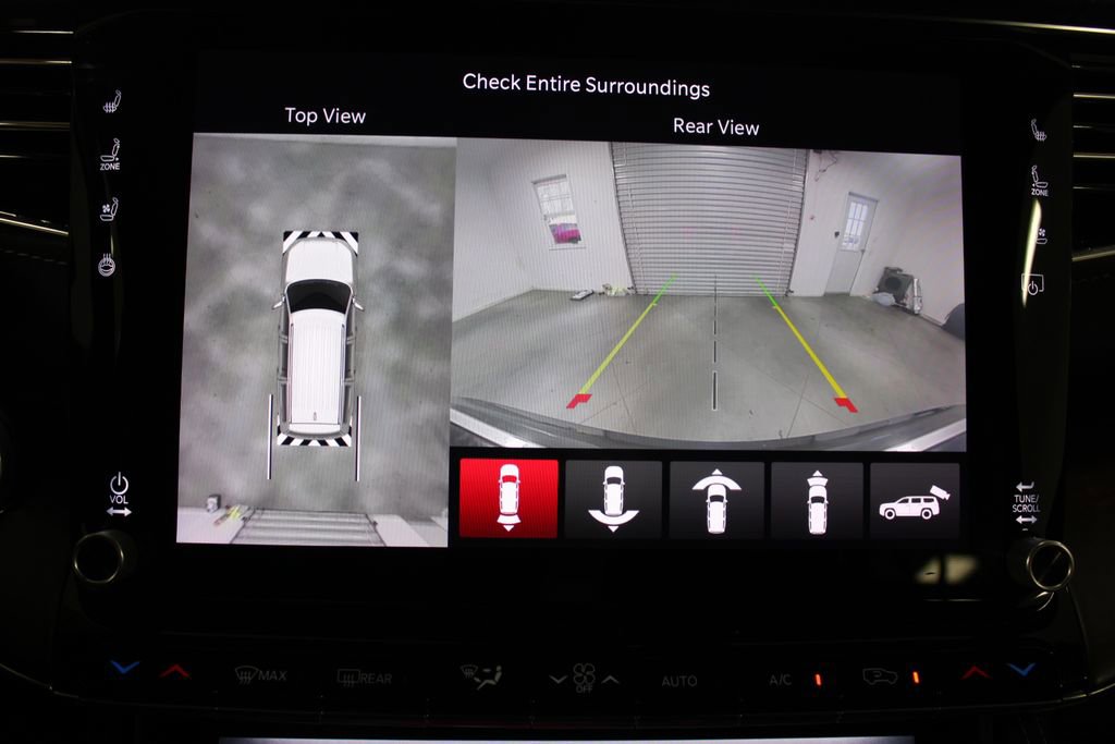 Used 2023 Jeep Grand Wagoneer L Series II image 52