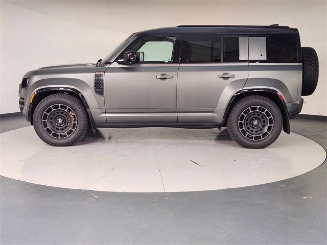 New 2025 Land Rover Defender 110 image 5