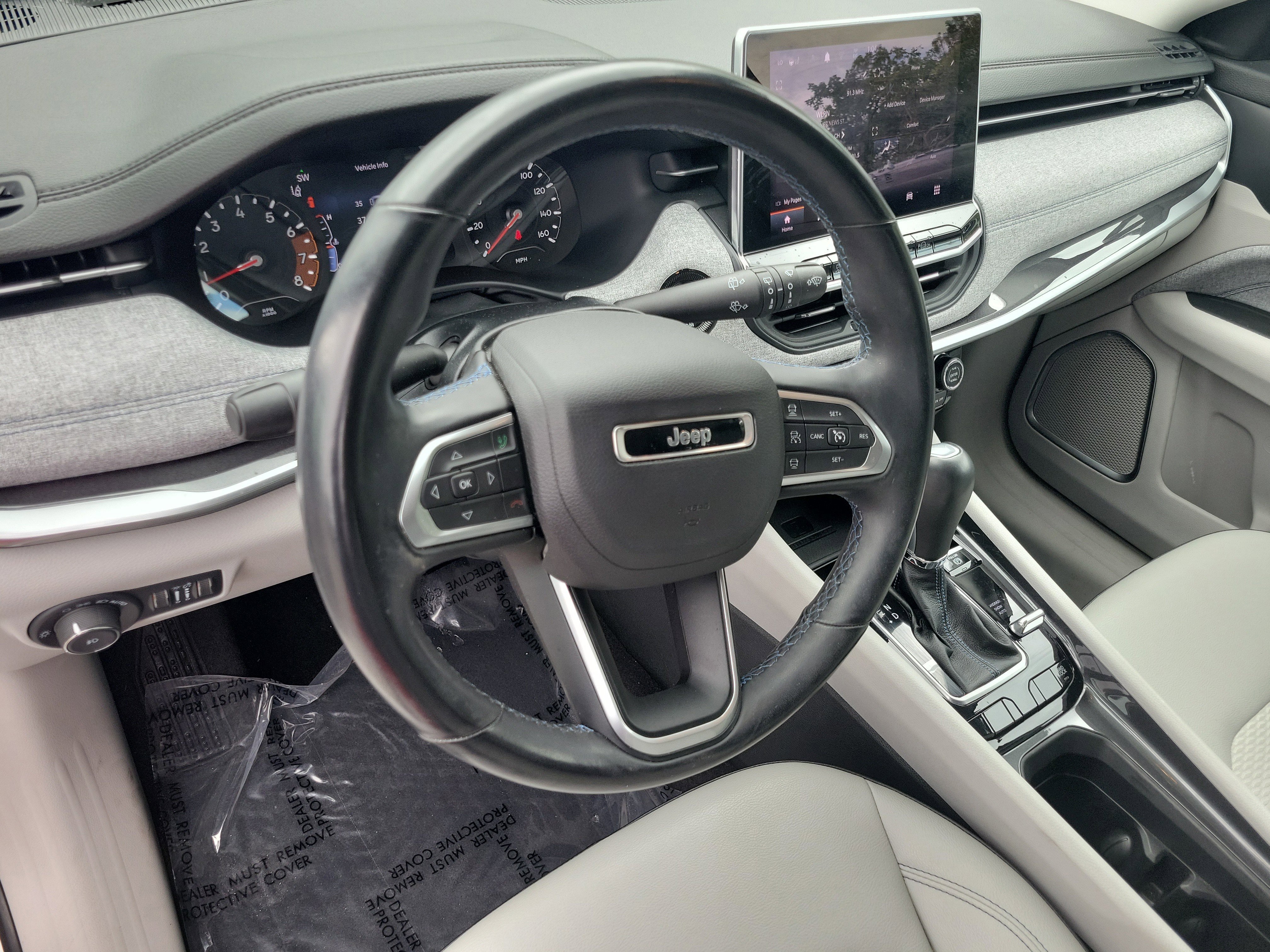 Used 2022 Jeep Compass Latitude w/ Convenience Group image 28