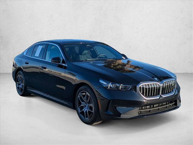 Certified 2024 BMW i5 eDrive40i w/ M Sport Package image 3