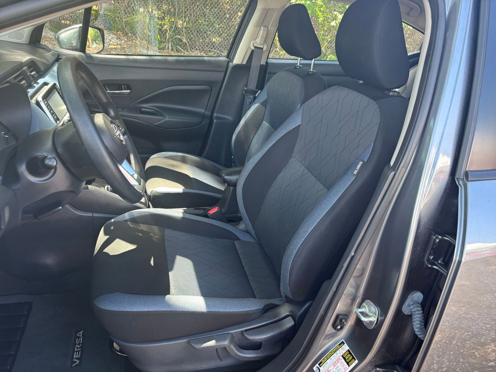 Used 2025 Nissan Versa SV FWD image 36