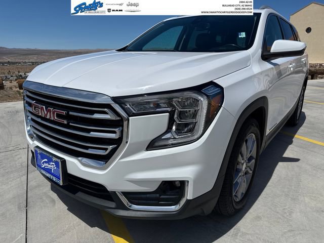 Used 2024 GMC Terrain SLT FWD image 1