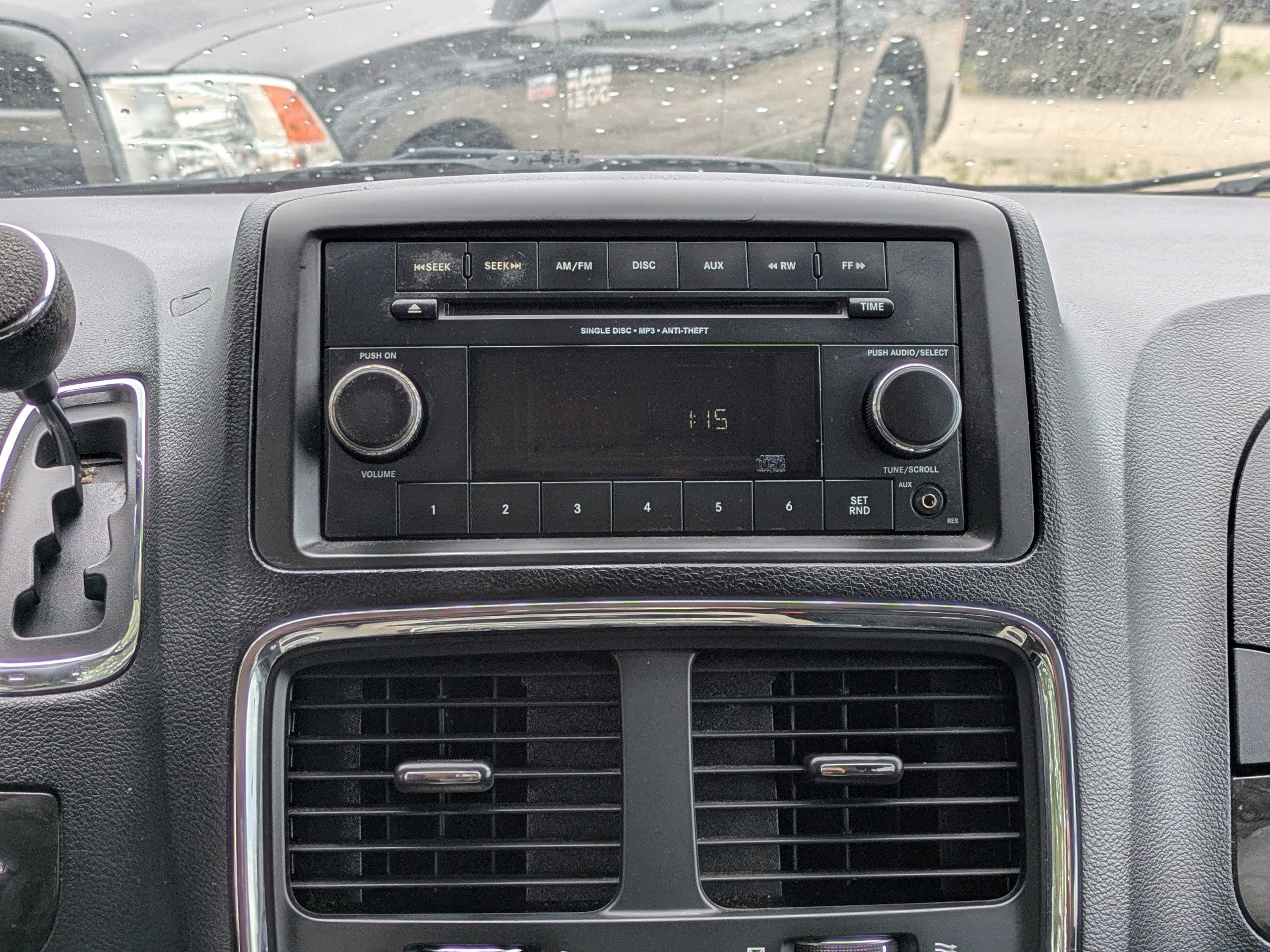 Used 2012 Dodge Grand Caravan SXT FWD image 15