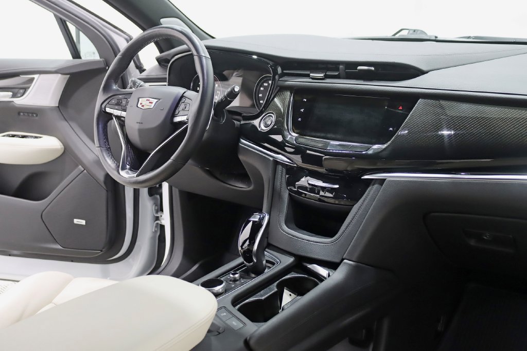 Used 2021 Cadillac XT6 Sport AWD/4WD image 32