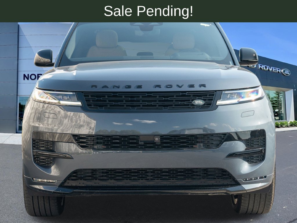 Used 2025 Land Rover Range Rover Sport Dynamic SE AWD/4WD image 3