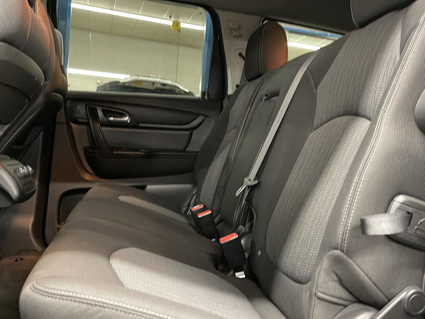 Used 2016 Chevrolet Traverse LT w/ Style and Technology Package image 18