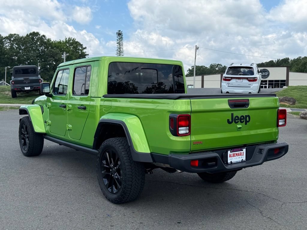 Used 2025 Jeep Gladiator Sport AWD/4WD image 6