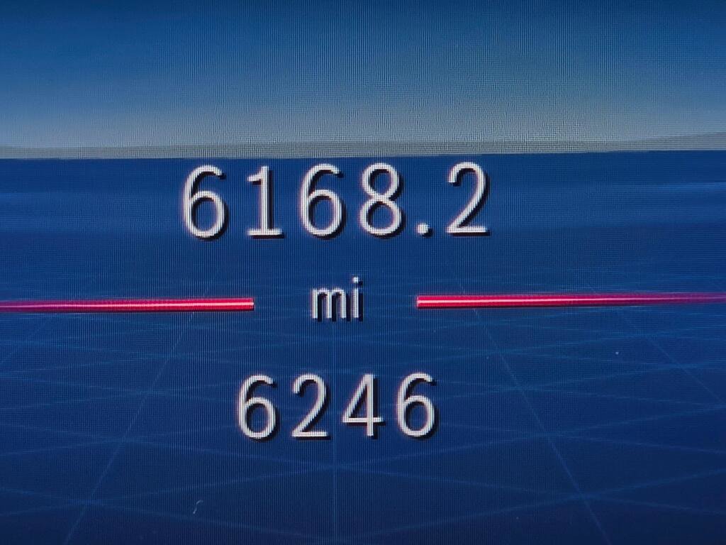 Used 2025 Mercedes-Benz GLB 250 4MATIC image 39