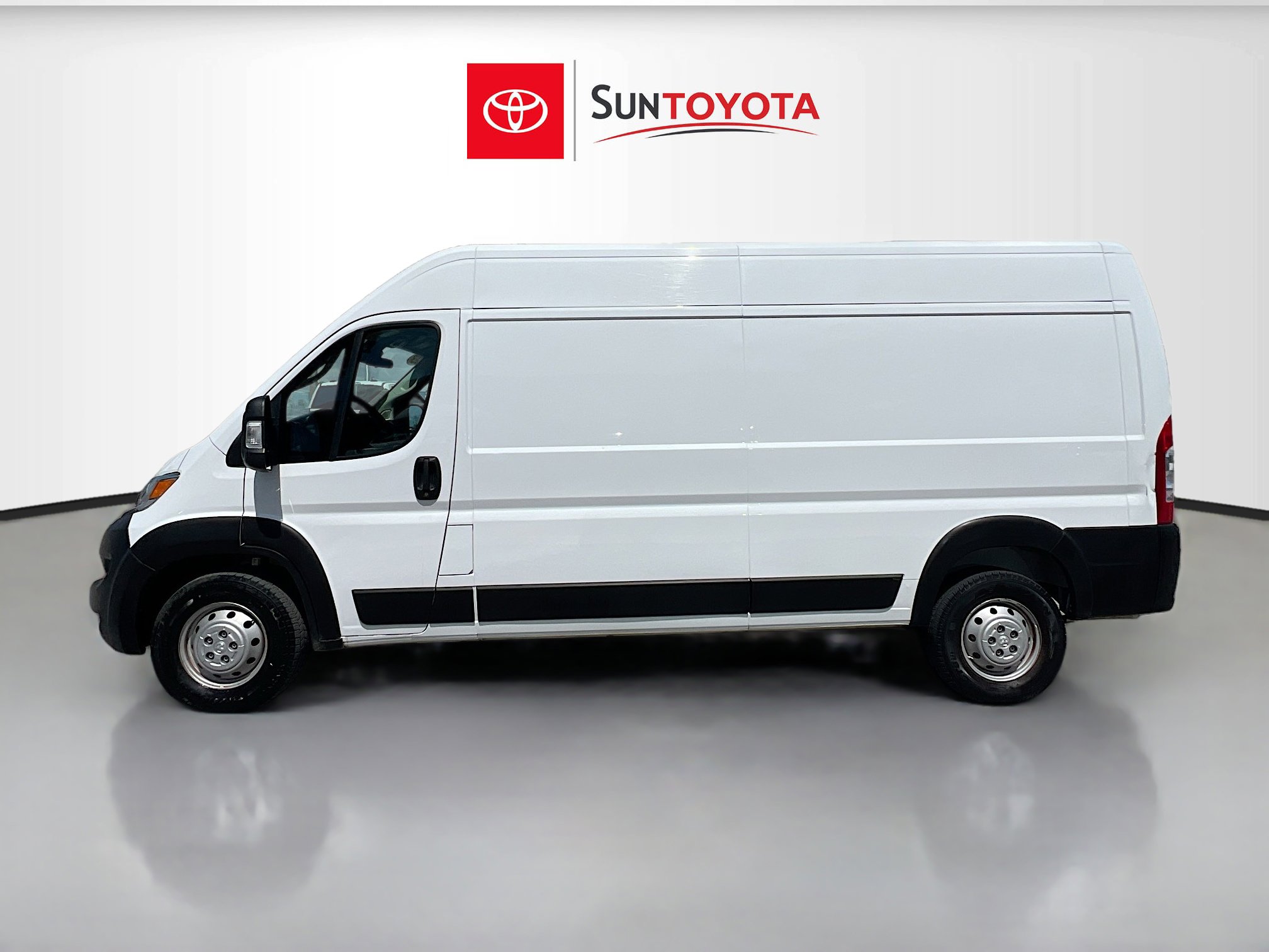 Used 2023 RAM ProMaster 2500 FWD image 7