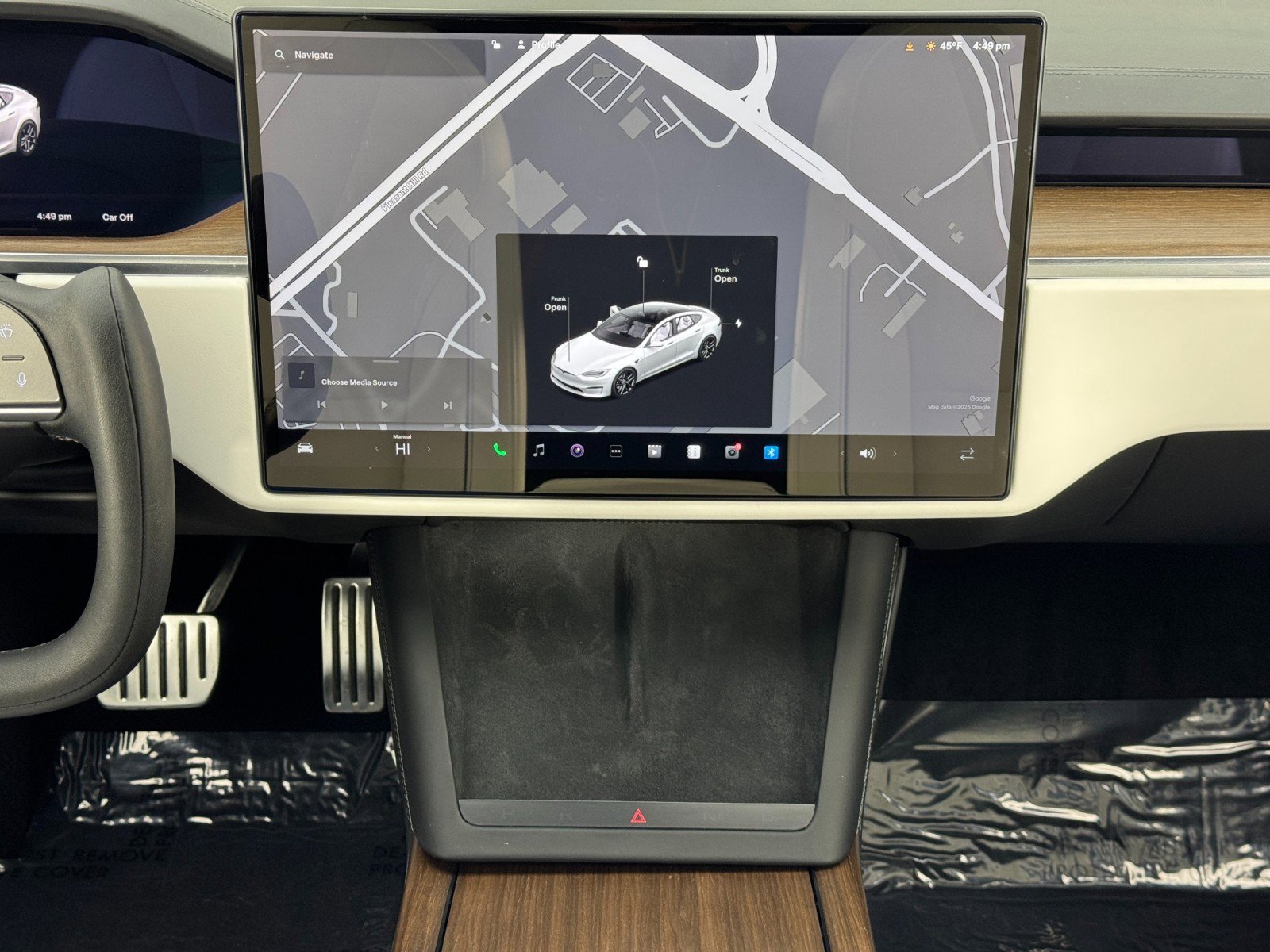 Used 2021 Tesla Model S Plaid image 21