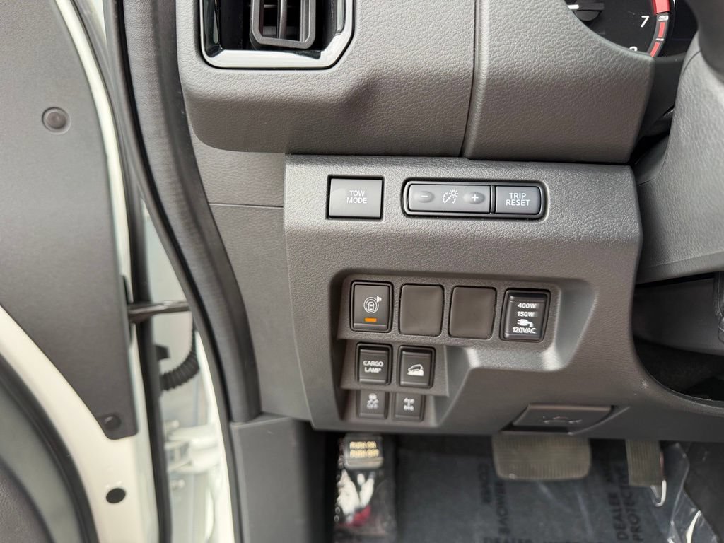Used 2025 Nissan Frontier PRO-4X w/ Pro Premium Package AWD/4WD image 19