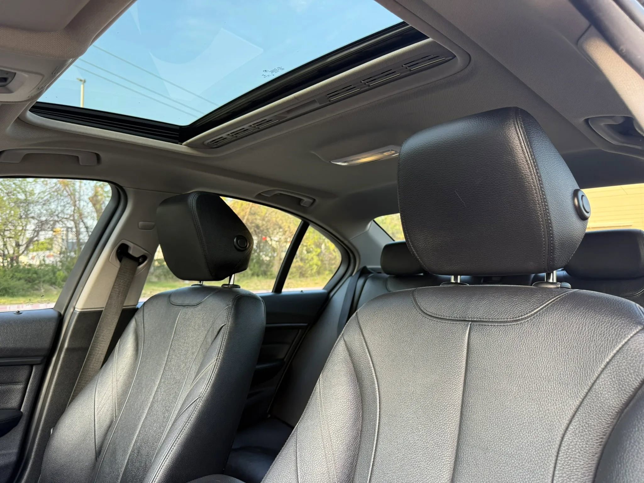 Used 2015 BMW 328i Sedan RWD image 10