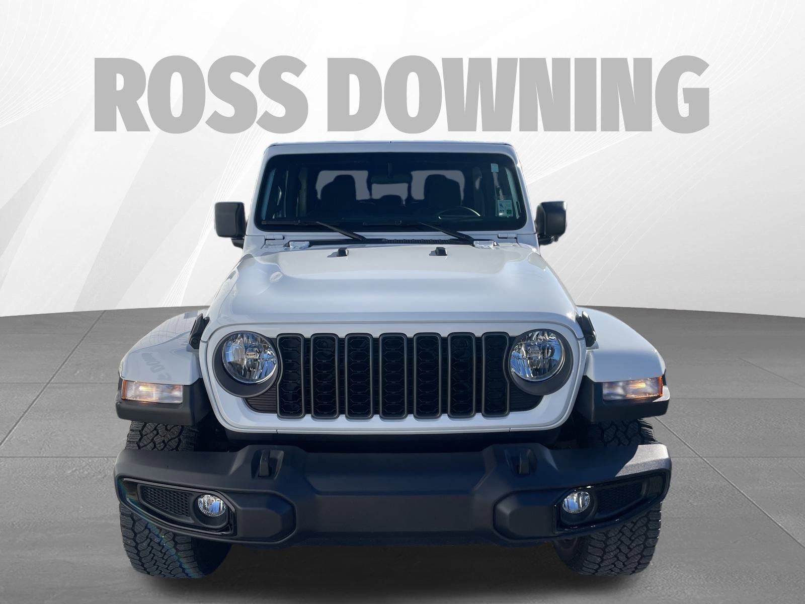 Used 2025 Jeep Gladiator Sport image 2