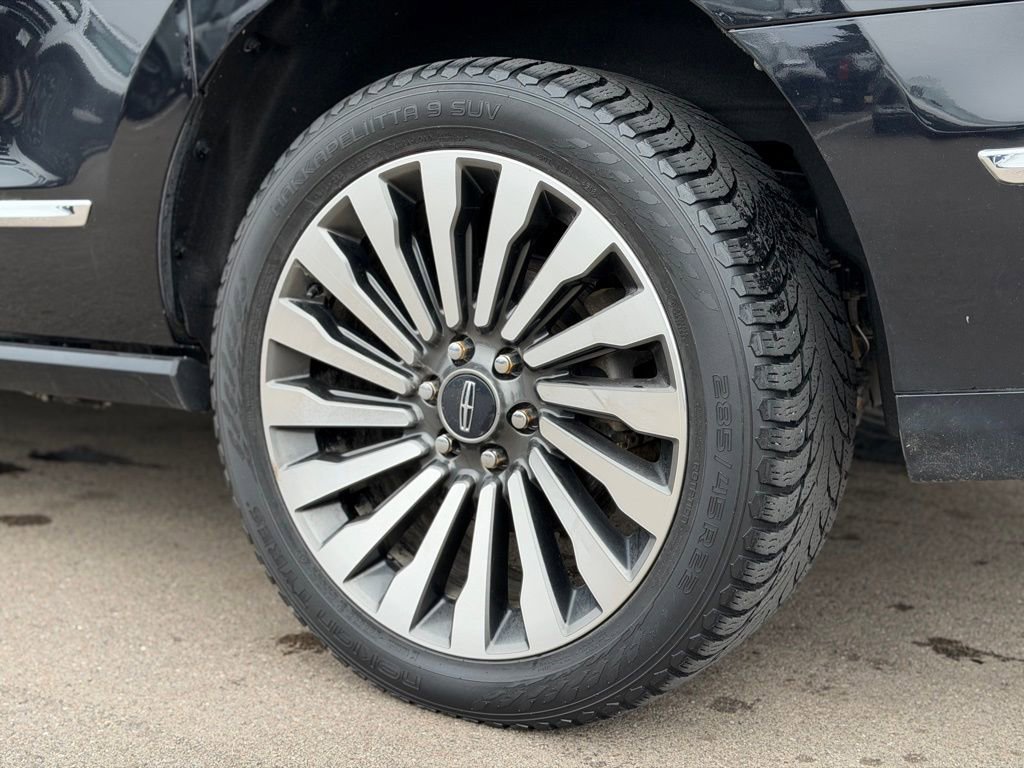 Used 2021 Lincoln Navigator L Reserve image 25