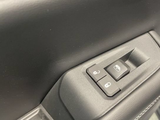 New 2026 Jeep Grand Cherokee Altitude AWD/4WD image 23