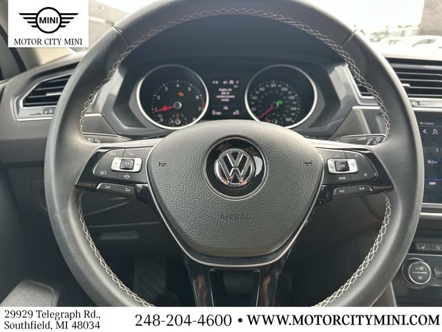 Used 2021 Volkswagen Tiguan SE w/ Panoramic Sunroof Package AWD/4WD image 23
