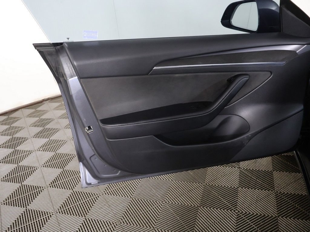 Used 2021 Tesla Model 3 Standard Range Plus RWD image 23