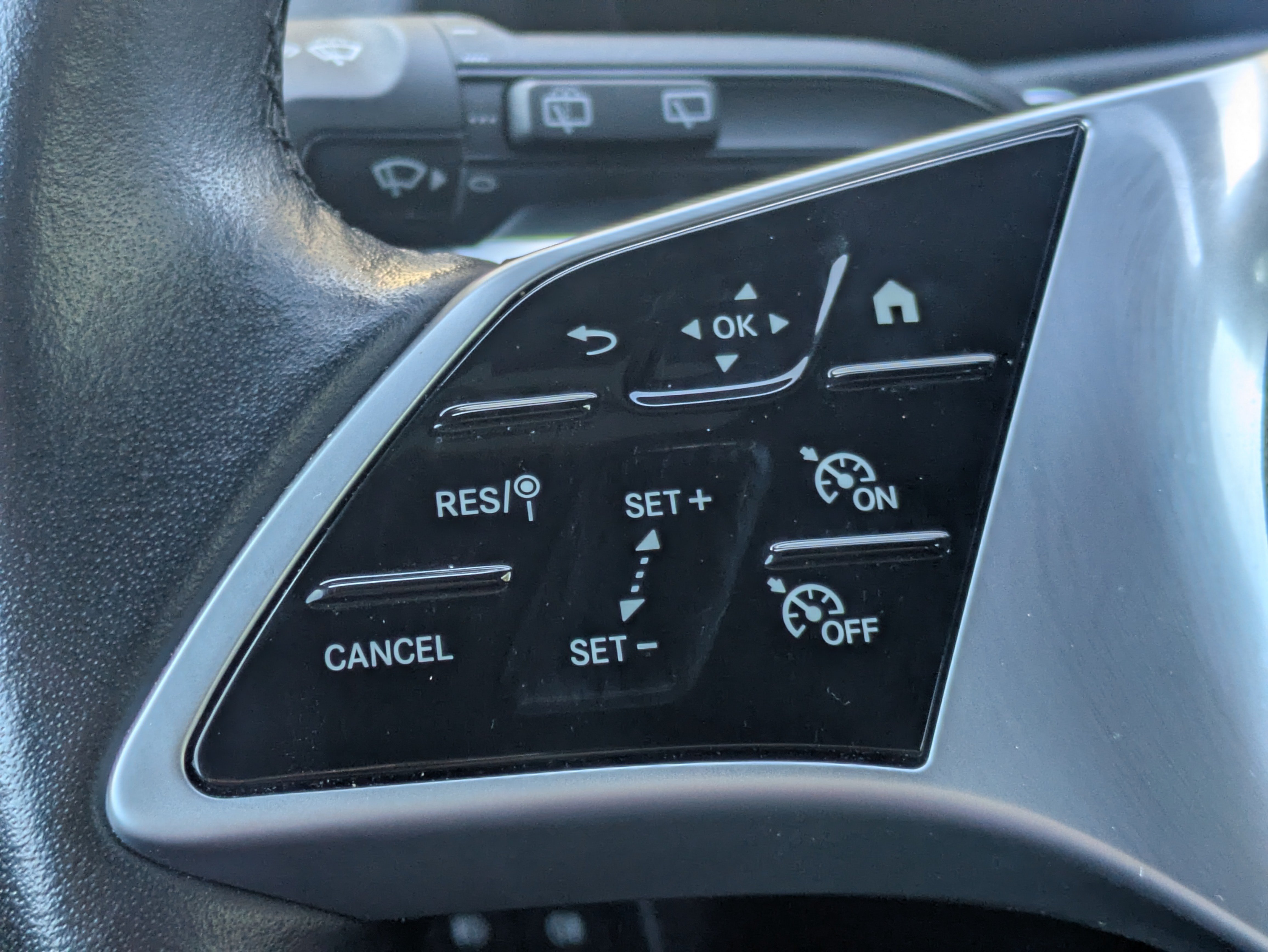 Certified 2025 Mercedes-Benz GLB 250 image 22