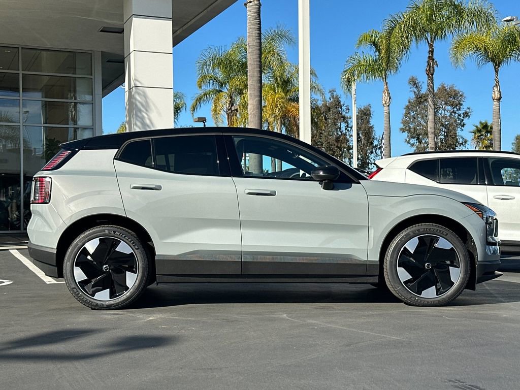 New 2026 Volvo EX30 Plus w/ Climate Package image 6