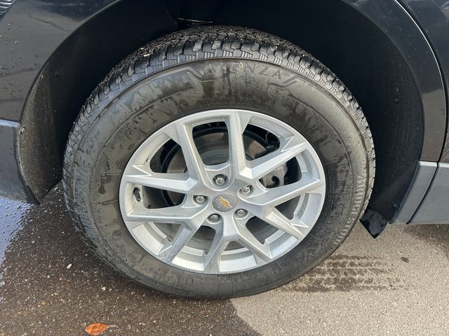 Used 2023 Chevrolet Equinox LT image 10