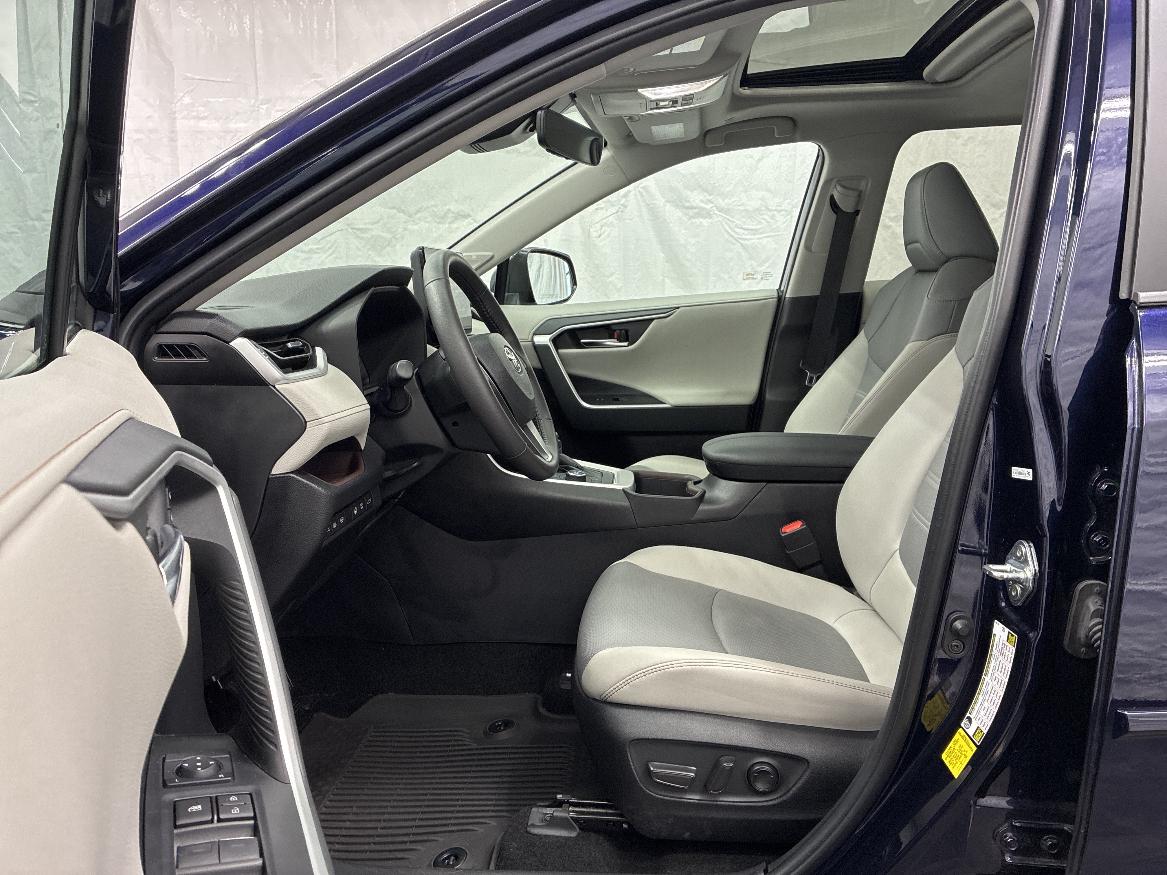 Used 2024 Toyota RAV4 Limited w/ Weather Package AWD/4WD image 13