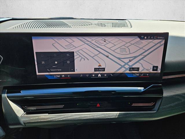 Used 2024 BMW 530i w/ Convenience Package RWD image 12