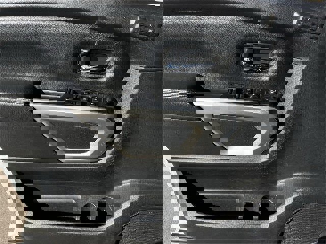 Used 2019 Nissan Titan PRO-4X w/ Pro-4x Convenience Package image 26