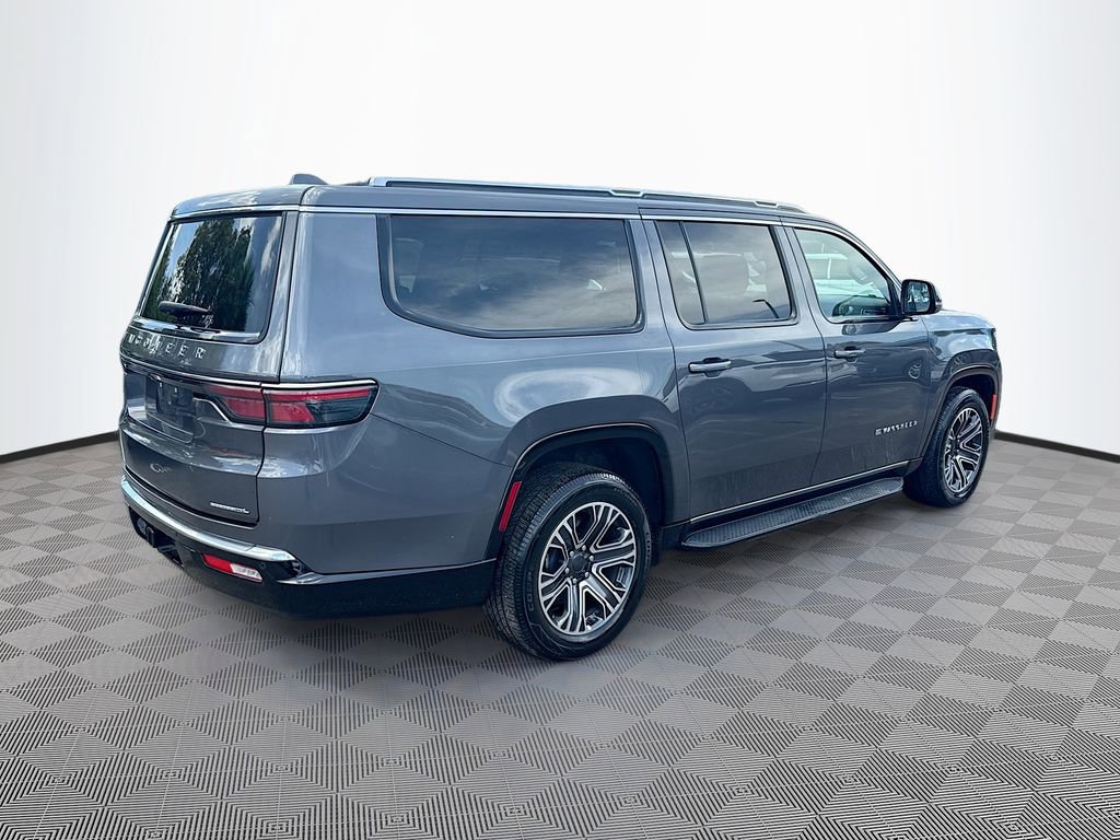 Used 2023 Jeep Wagoneer L Series II AWD/4WD image 8