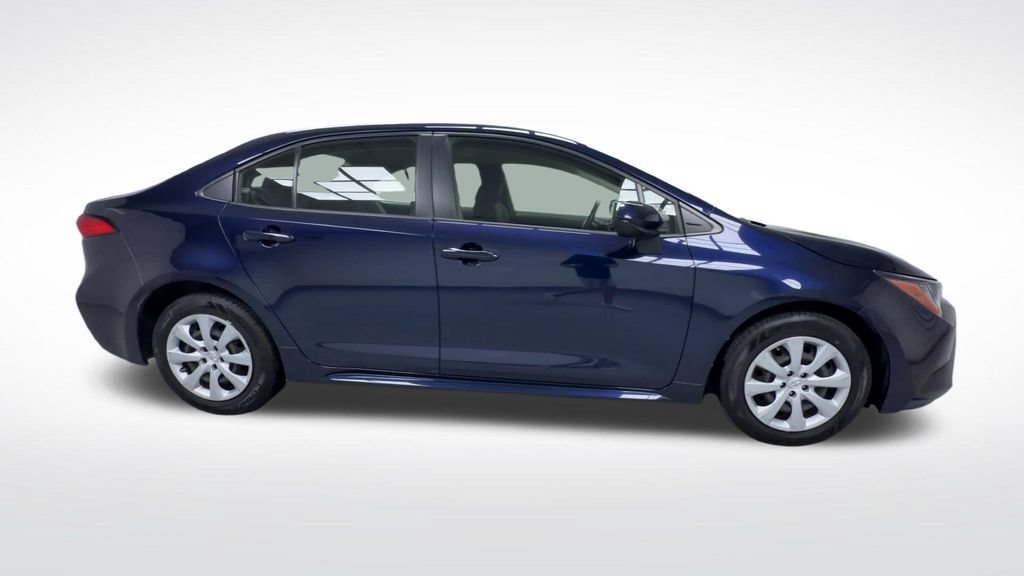 Certified 2022 Toyota Corolla LE w/ Carpet Mat Package (TMS) FWD image 24