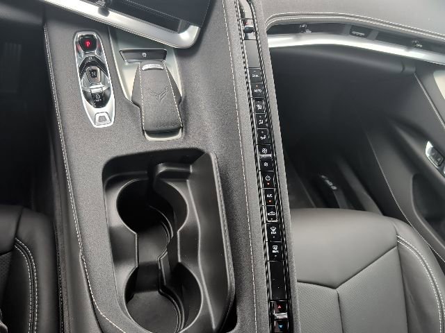 Used 2025 Chevrolet Corvette Stingray Coupe w/ 1LT RWD image 15