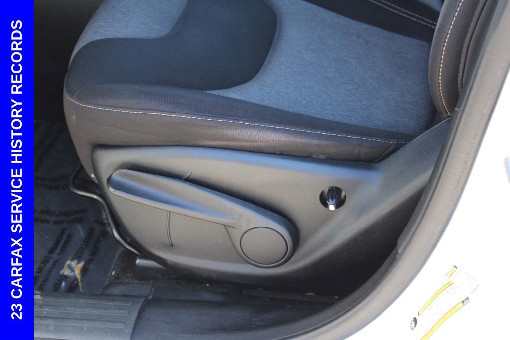 Used 2018 Jeep Cherokee Latitude image 14