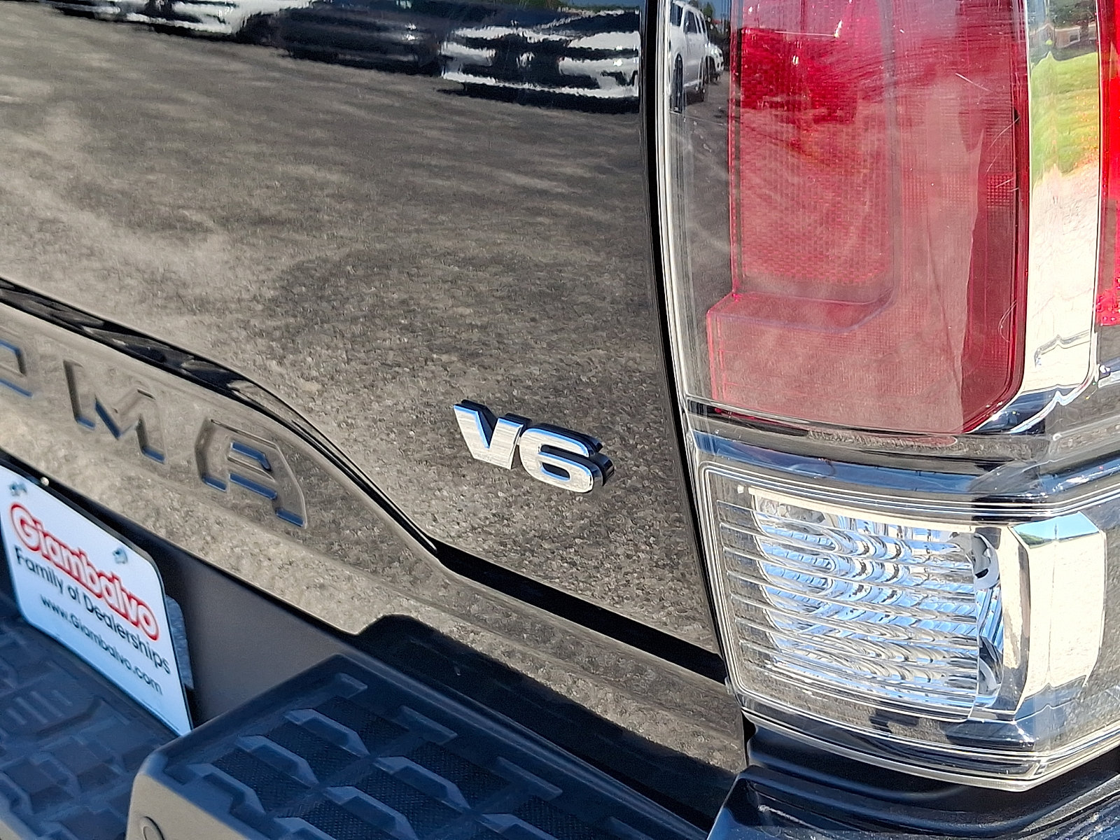Used 2020 Toyota Tacoma Limited AWD/4WD image 33