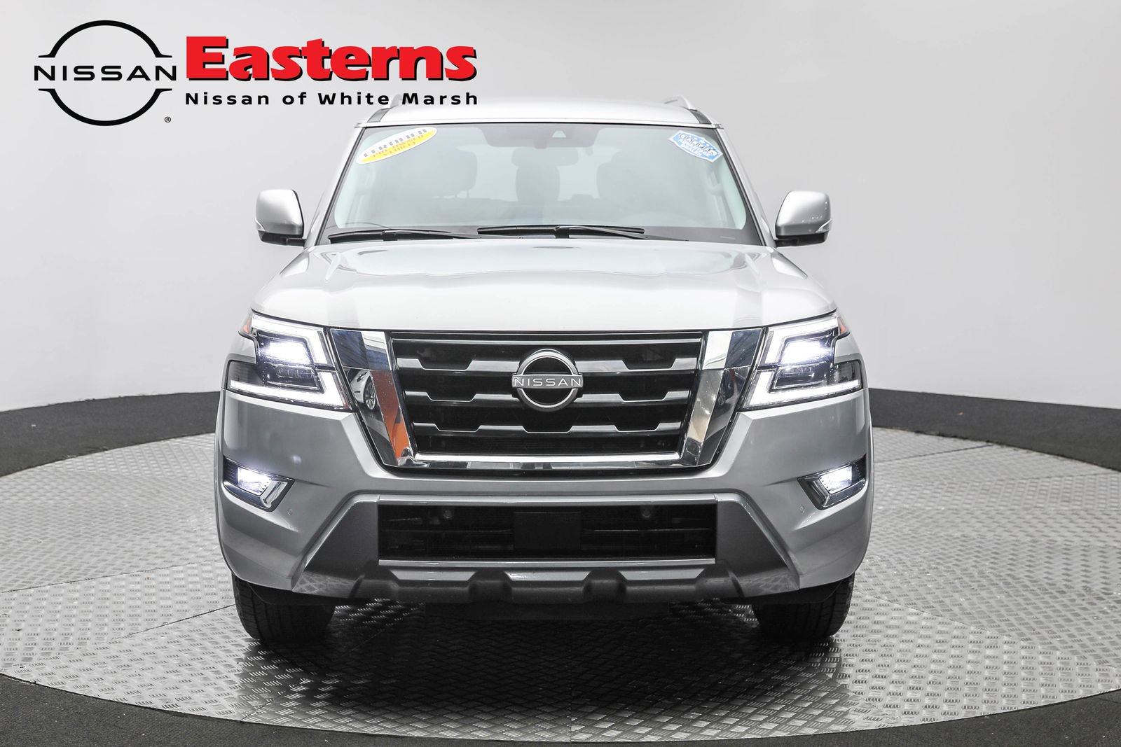 Used 2024 Nissan Armada SV image 2
