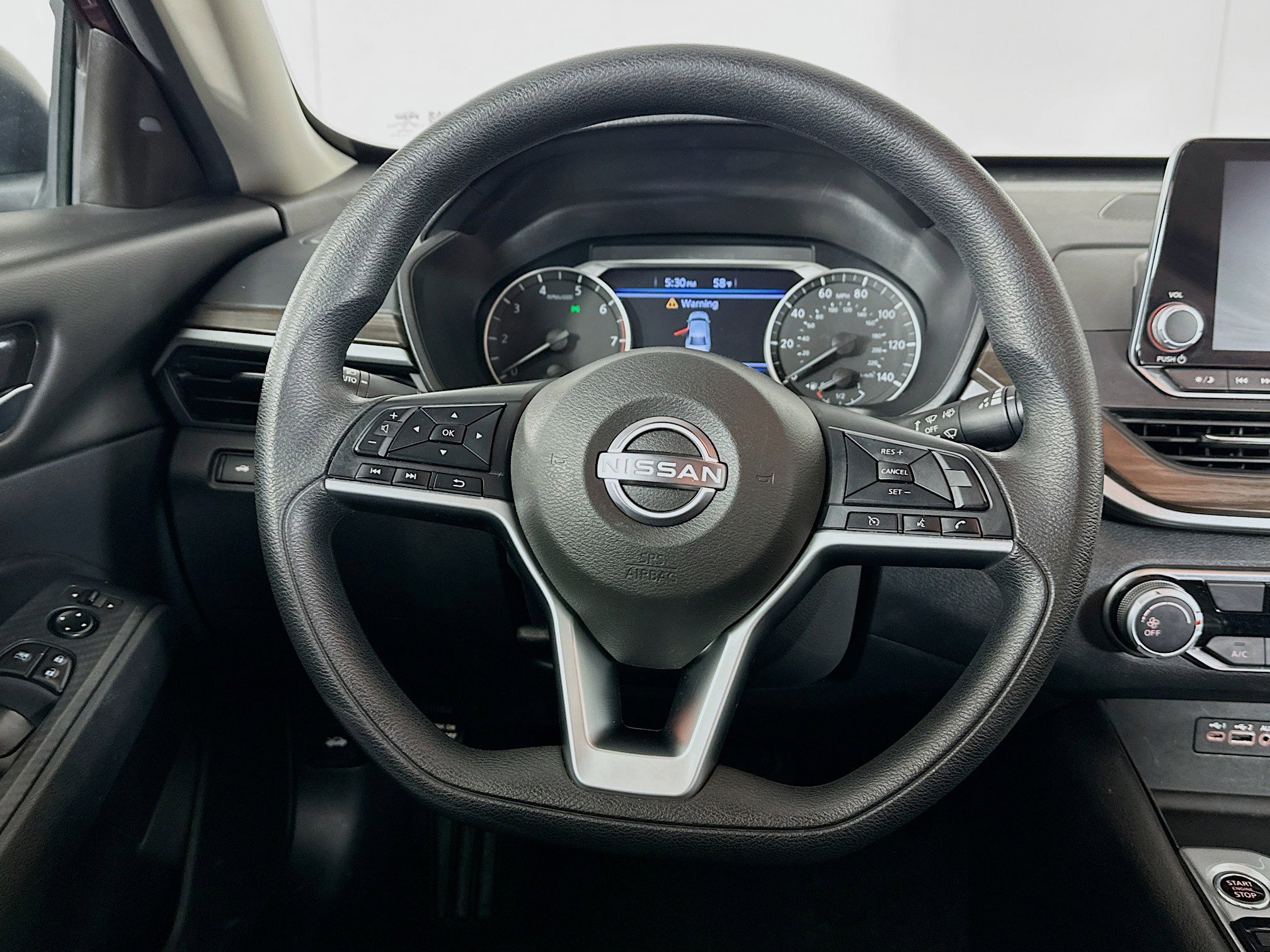 Used 2024 Nissan Altima 2.5 SV image 17