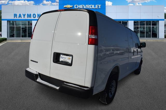 New 2025 Chevrolet Express 3500 Extended w/ Driver Convenience Package image 4