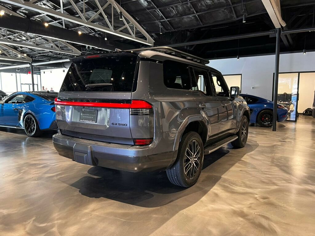 Used 2025 Lexus GX 550 w/ Accessory Package (31) image 5