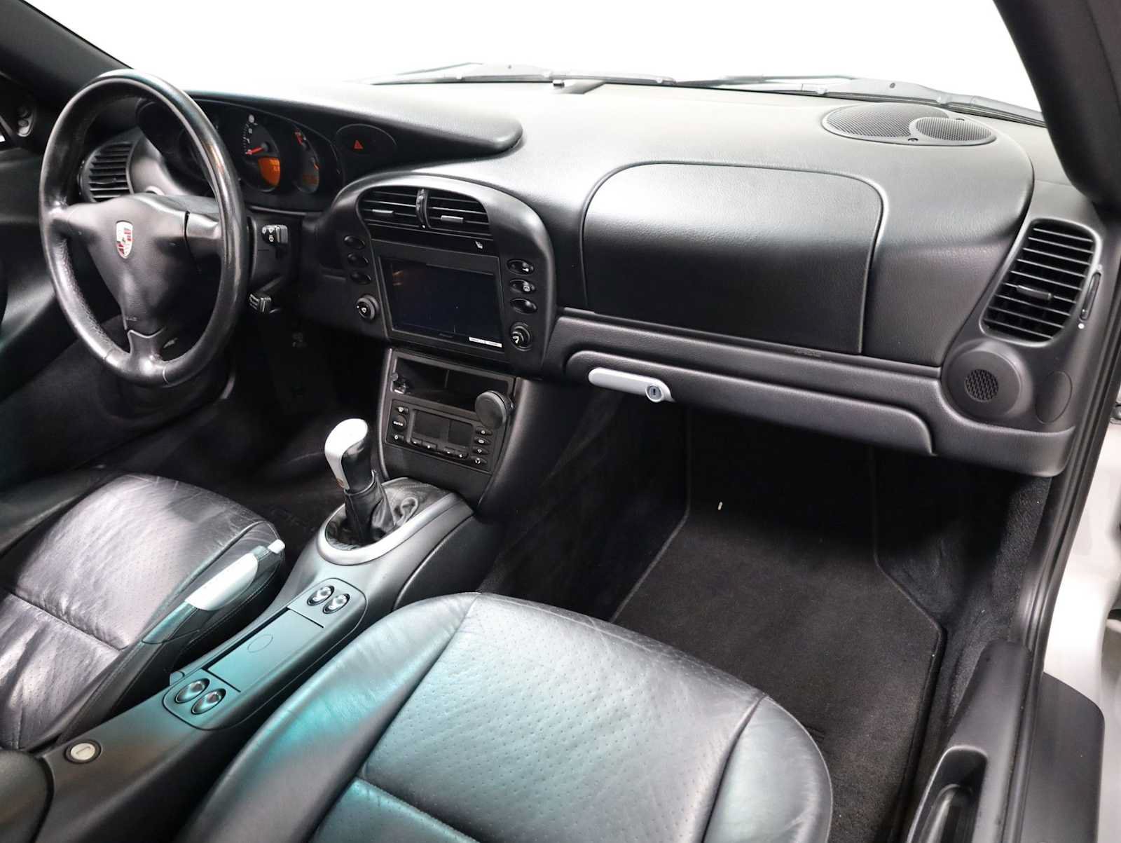 Used 2003 Porsche 911 Carrera RWD image 6